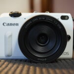 canon eos m2